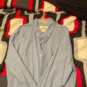 light blue dress shirt. medium. from hollister